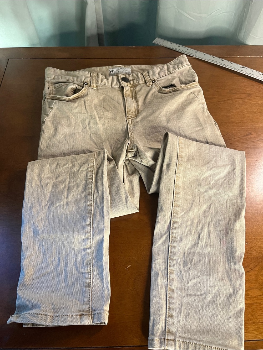 Free People Women's Skinny Jeans in Light Beige